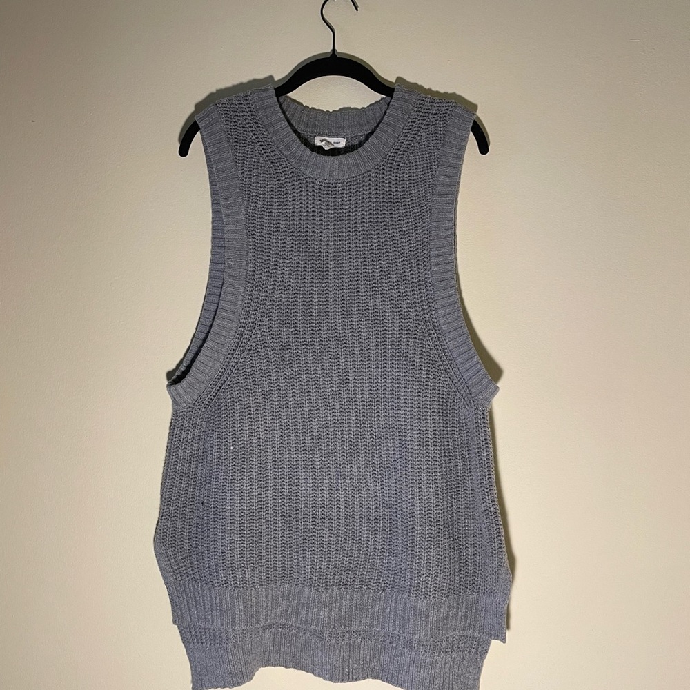 Silence + Noise Sweater Vest (Grey)